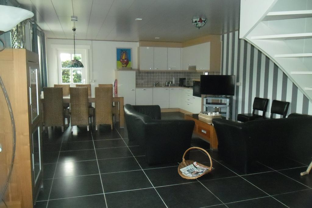 Herkenhoek 3 Bedroom Apartement Heeswijk-Dinther Exterior foto